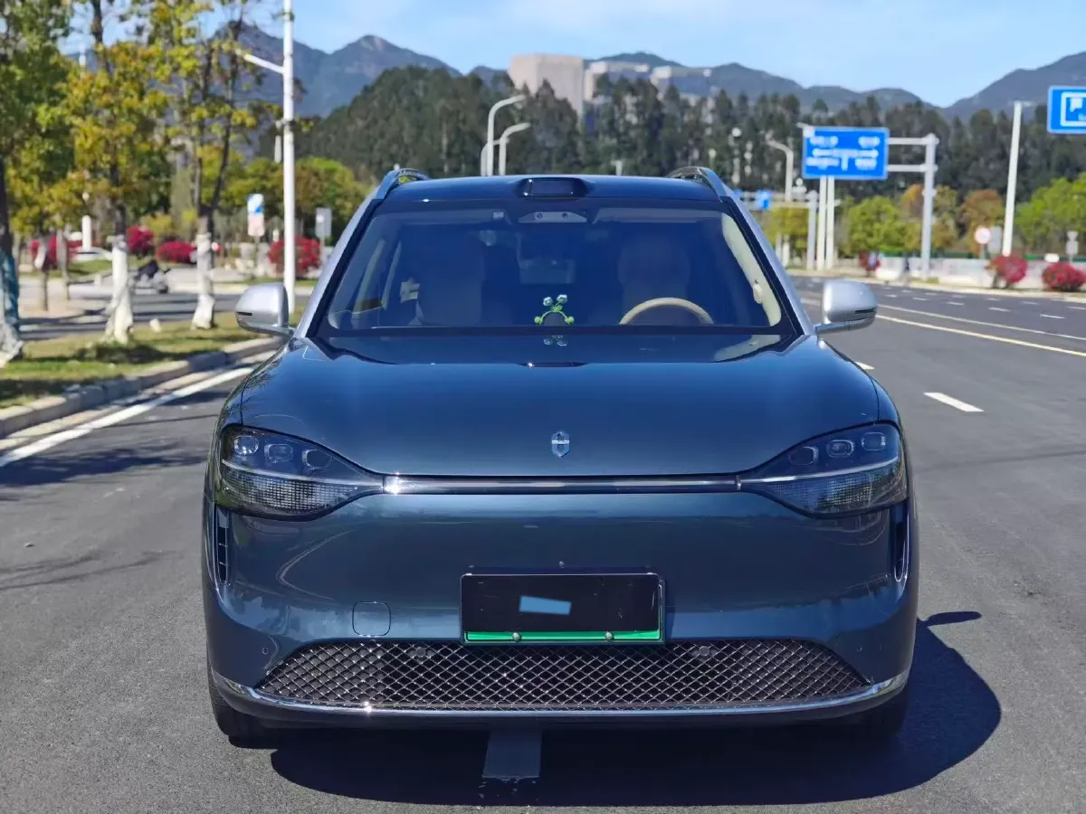 2024 AITO AITO M9 BEV 100KWH,autocango,china used car exporter,china ev exporter,chinese used car exporter,chinese used ev exporter