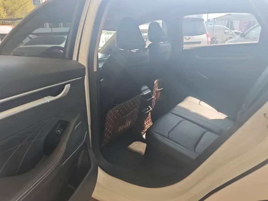 2023 Geely Emgrand 1.5L 127HP L4 CVT,autocango,china used car exporter,china ev exporter,chinese used car exporter,chinese used ev exporter