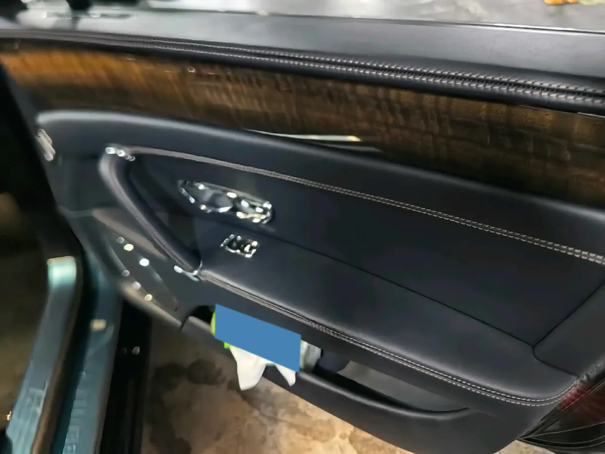 2017 Bentley Flying Spur 4.0T 507HP V8 8AT,autocango,china used car exporter,china ev exporter,chinese used car exporter,chinese used ev exporter