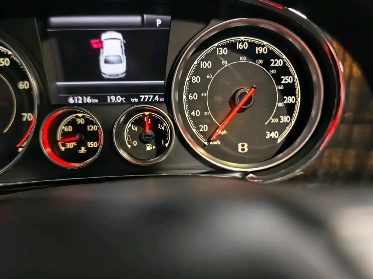 2017 Bentley Flying Spur 4.0T 507HP V8 8AT,autocango,china used car exporter,china ev exporter,chinese used car exporter,chinese used ev exporter