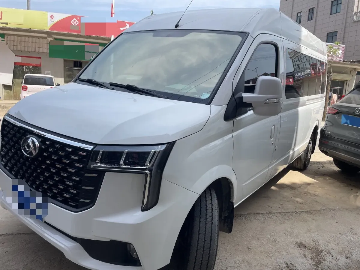 2024 MAXUS XinTu V80 2.0T 147HP L4 6MT,autocango,china used car exporter,china ev exporter,chinese used car exporter,chinese used ev exporter