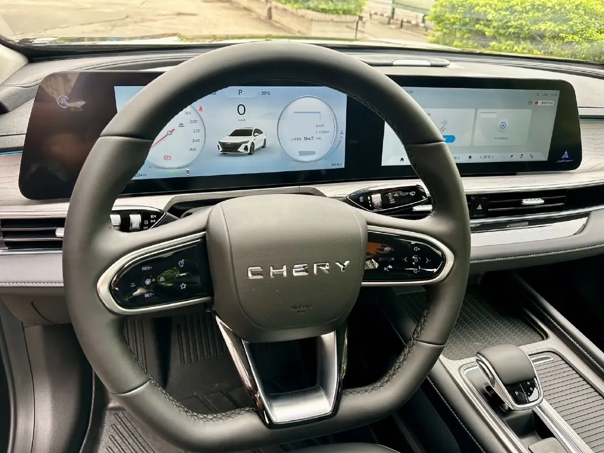 2025 Chery Arrizo 8 1.6T 197HP L4 7DCT,autocango,china used car exporter,china ev exporter,chinese used car exporter,chinese used ev exporter