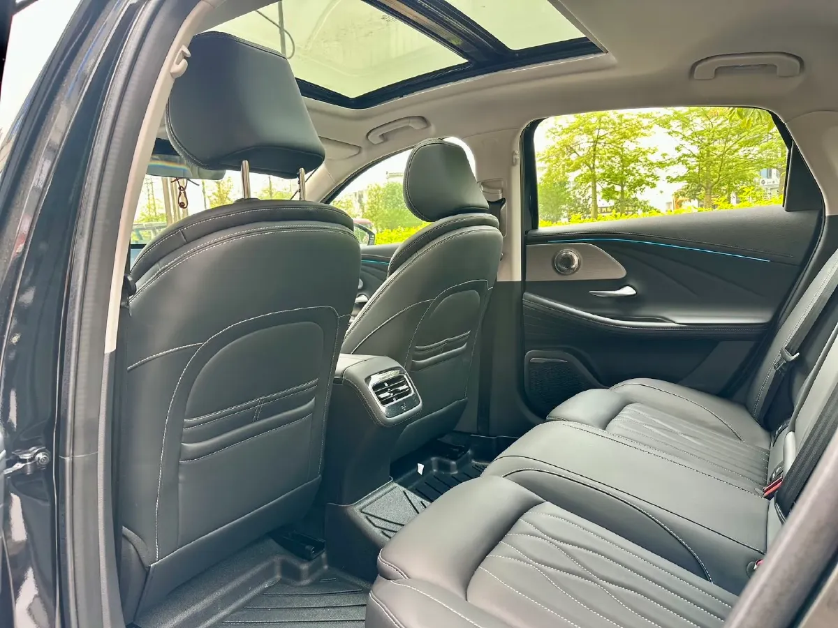 2025 Chery Arrizo 8 1.6T 197HP L4 7DCT,autocango,china used car exporter,china ev exporter,chinese used car exporter,chinese used ev exporter