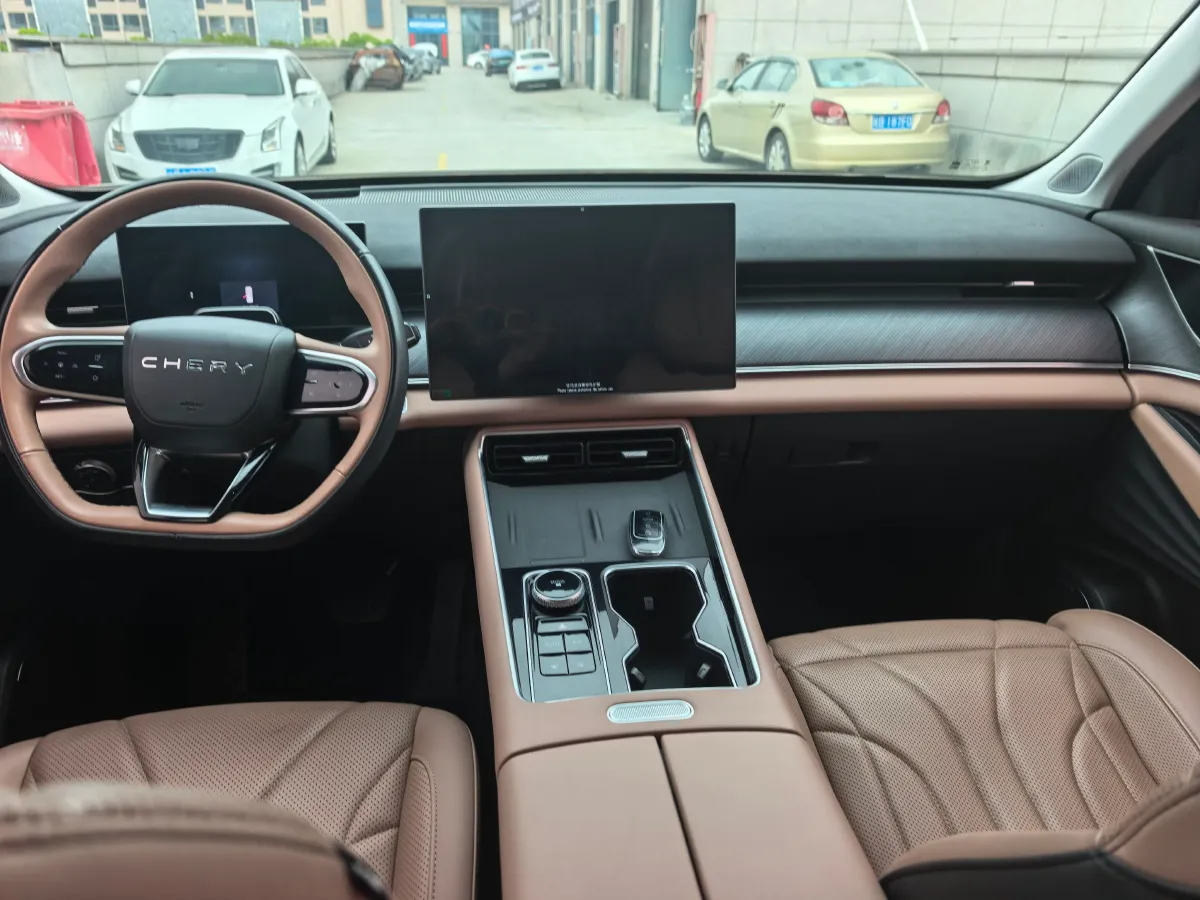 2024 Chery Tiggo8L 2.0T 254HP L4 8AT,autocango,china used car exporter,china ev exporter,chinese used car exporter,chinese used ev exporter