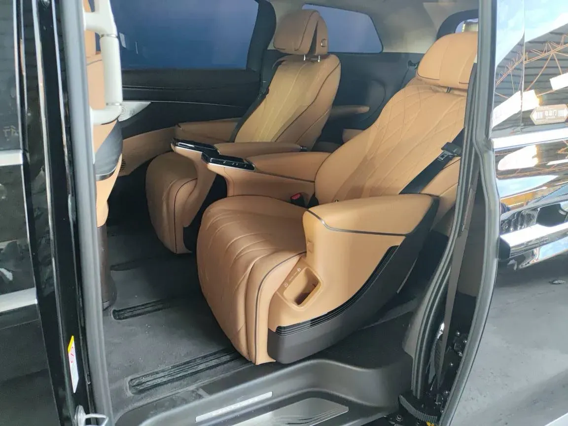 2024 Denza D9 1.5T 139HP L4 E-CVT PHEV 40KWH,autocango,china used car exporter,china ev exporter,chinese used car exporter,chinese used ev exporter