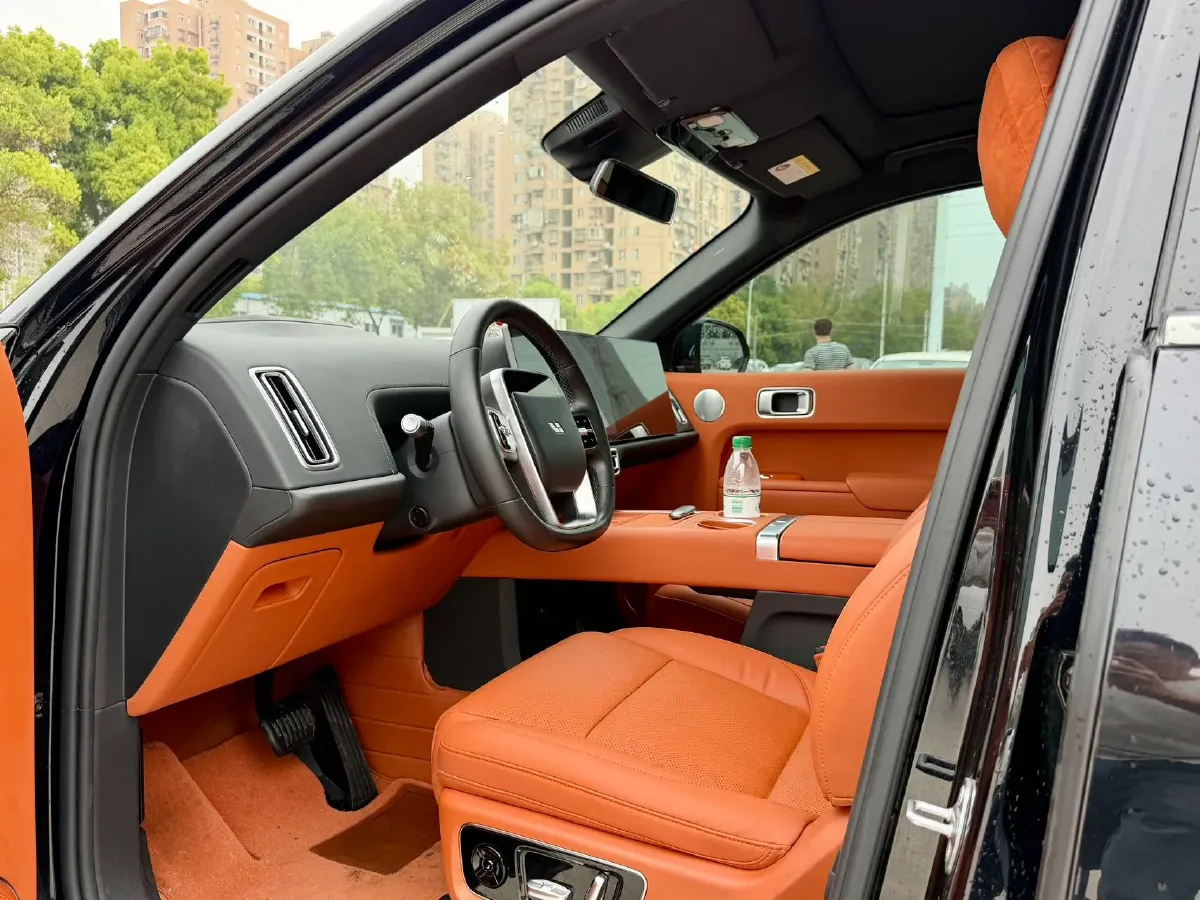 2023 Li L8 Range Extended 154HP REEV 40.9KWH,autocango,china used car exporter,china ev exporter,chinese used car exporter,chinese used ev exporter