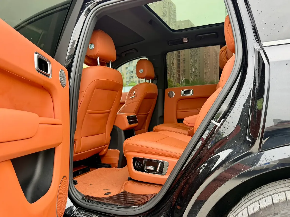 2023 Li L8 Range Extended 154HP REEV 40.9KWH,autocango,china used car exporter,china ev exporter,chinese used car exporter,chinese used ev exporter