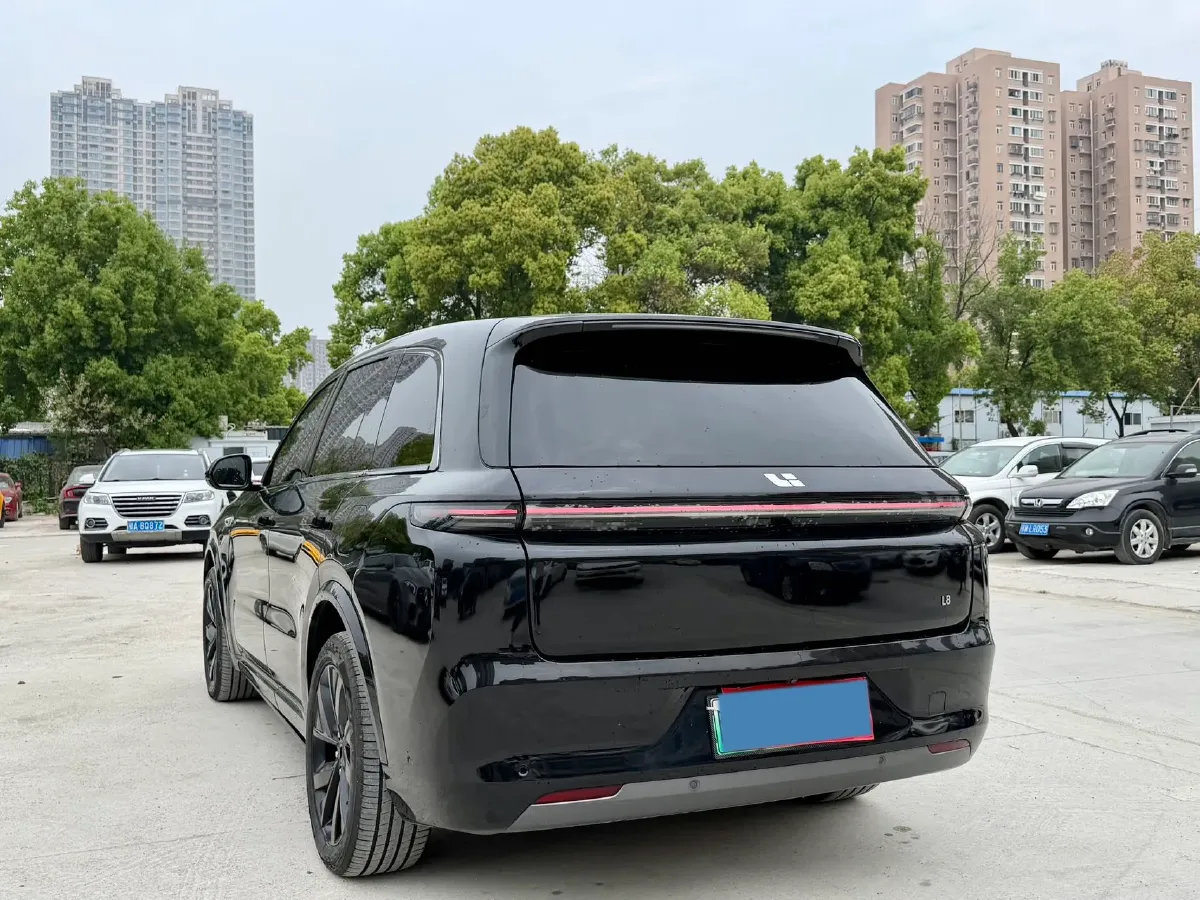 2023 Li L8 Range Extended 154HP REEV 40.9KWH,autocango,china used car exporter,china ev exporter,chinese used car exporter,chinese used ev exporter
