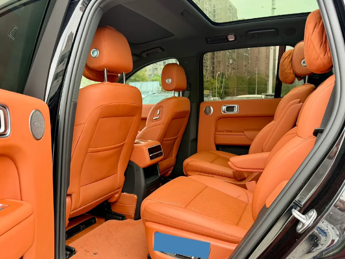 2023 Li L8 Range Extended 154HP REEV 40.9KWH,autocango,china used car exporter,china ev exporter,chinese used car exporter,chinese used ev exporter