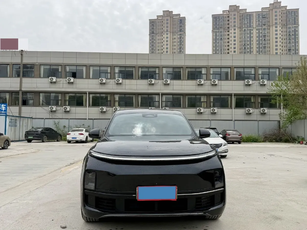 2023 Li L8 Range Extended 154HP REEV 40.9KWH,autocango,china used car exporter,china ev exporter,chinese used car exporter,chinese used ev exporter