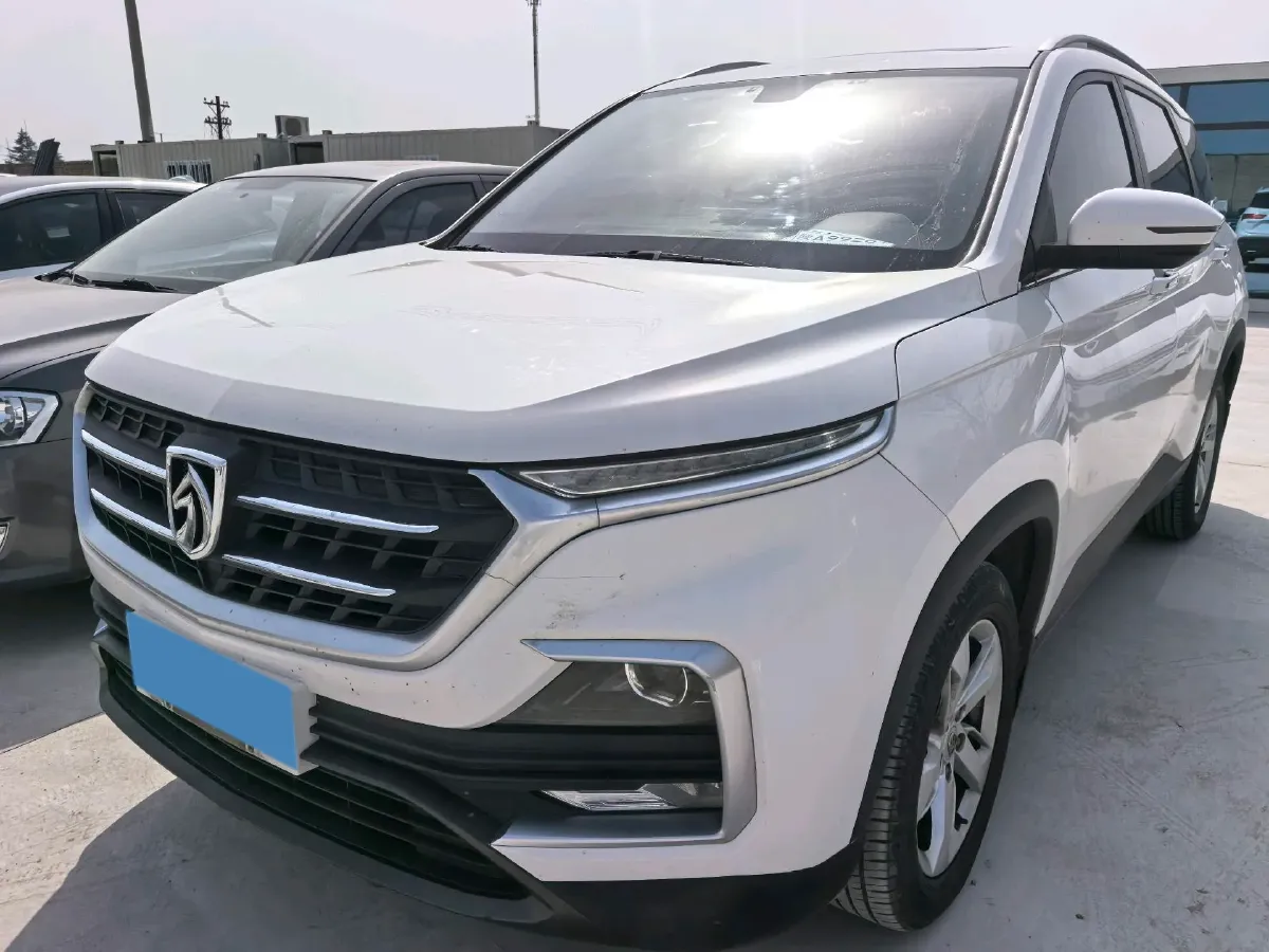 2019 BaoJun 530 1.5T 151HP L4 CVT,autocango,china used car exporter,china ev exporter,chinese used car exporter,chinese used ev exporter