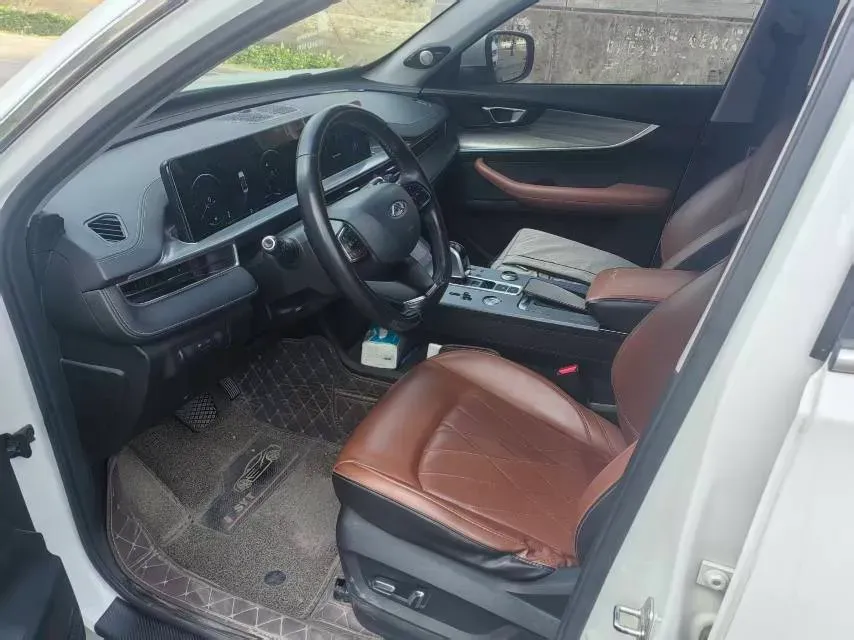 2021 Chery Tiggo 8 Plus 1.6T 197HP L4 7DCT,autocango,china used car exporter,china ev exporter,chinese used car exporter,chinese used ev exporter