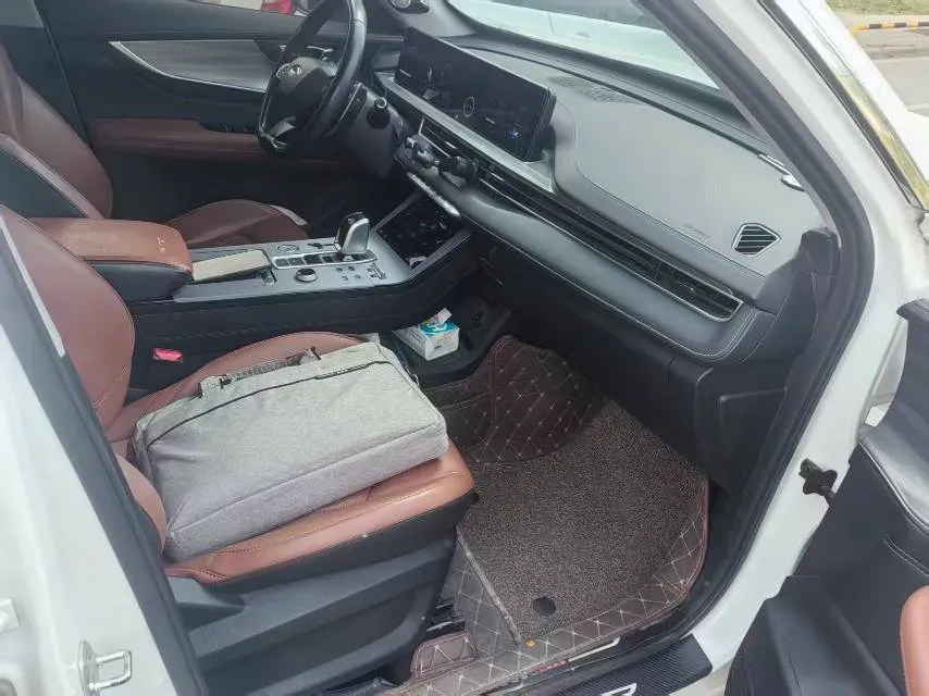 2021 Chery Tiggo 8 Plus 1.6T 197HP L4 7DCT,autocango,china used car exporter,china ev exporter,chinese used car exporter,chinese used ev exporter