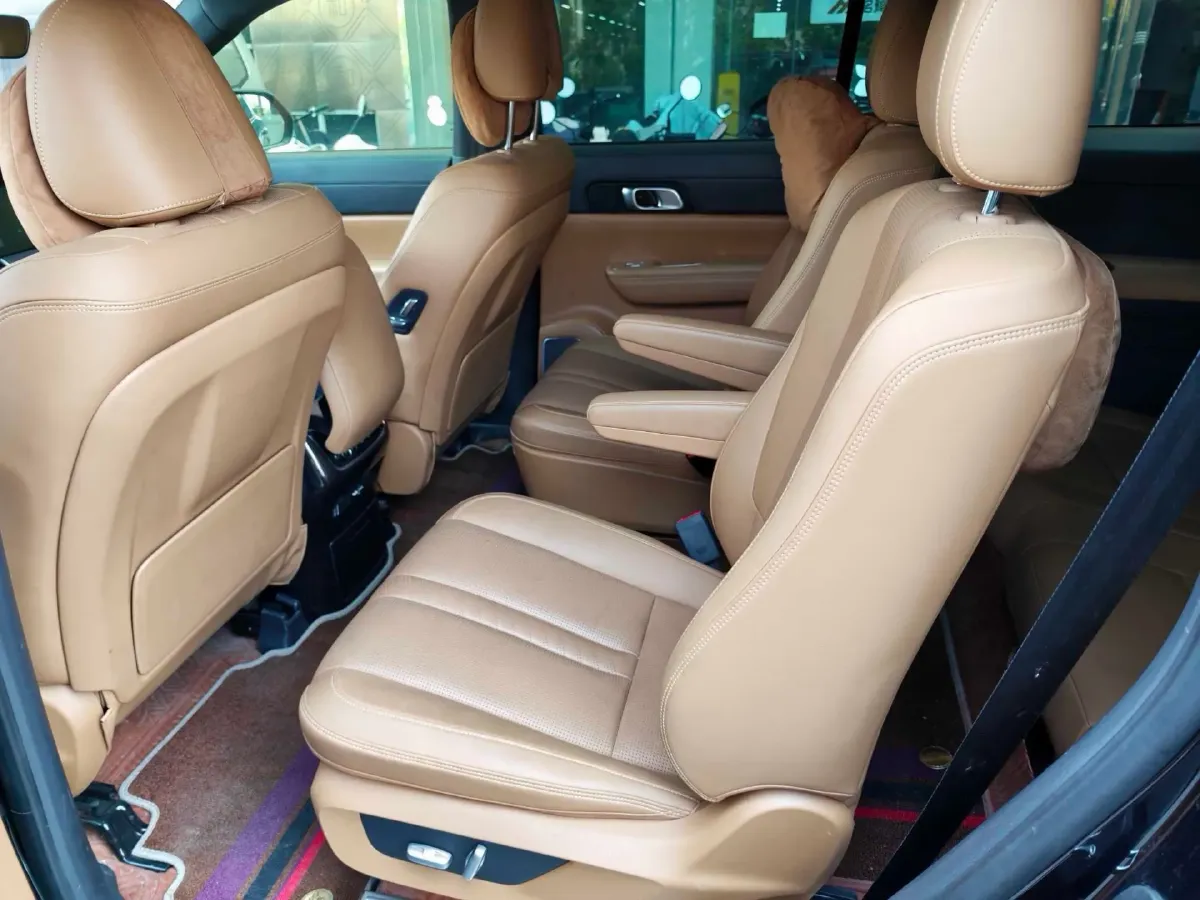 2020 Li ONE Range Extended 131HP REEV 40.5KWH,autocango,china used car exporter,china ev exporter,chinese used car exporter,chinese used ev exporter