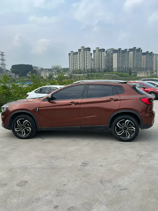 2018 Skoda Kamiq 1.5L 112HP L4 5MT,autocango,china used car exporter,china ev exporter,chinese used car exporter,chinese used ev exporter