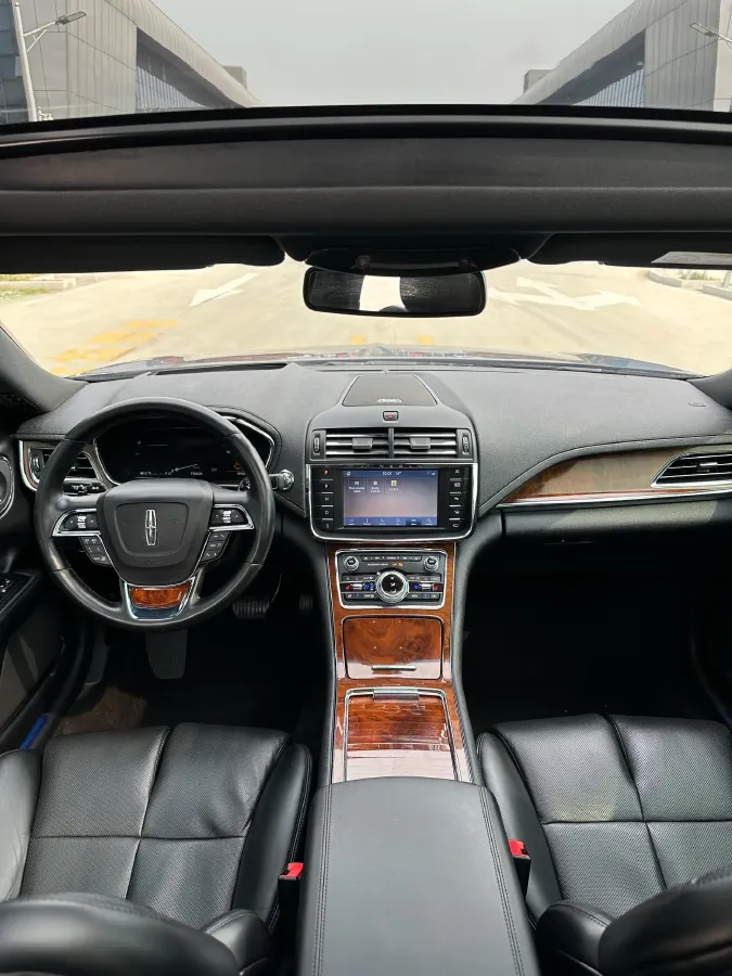 2020 Lincoln Continental 2.0T 241HP L4 6AT,autocango,china used car exporter,china ev exporter,chinese used car exporter,chinese used ev exporter