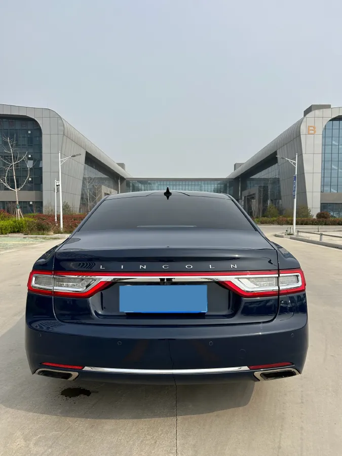 2020 Lincoln Continental 2.0T 241HP L4 6AT,autocango,china used car exporter,china ev exporter,chinese used car exporter,chinese used ev exporter