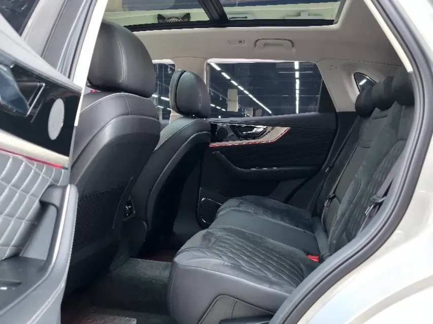 2019 HongQi HS5 2.0T 224HP L4 6AT,autocango,china used car exporter,china ev exporter,chinese used car exporter,chinese used ev exporter