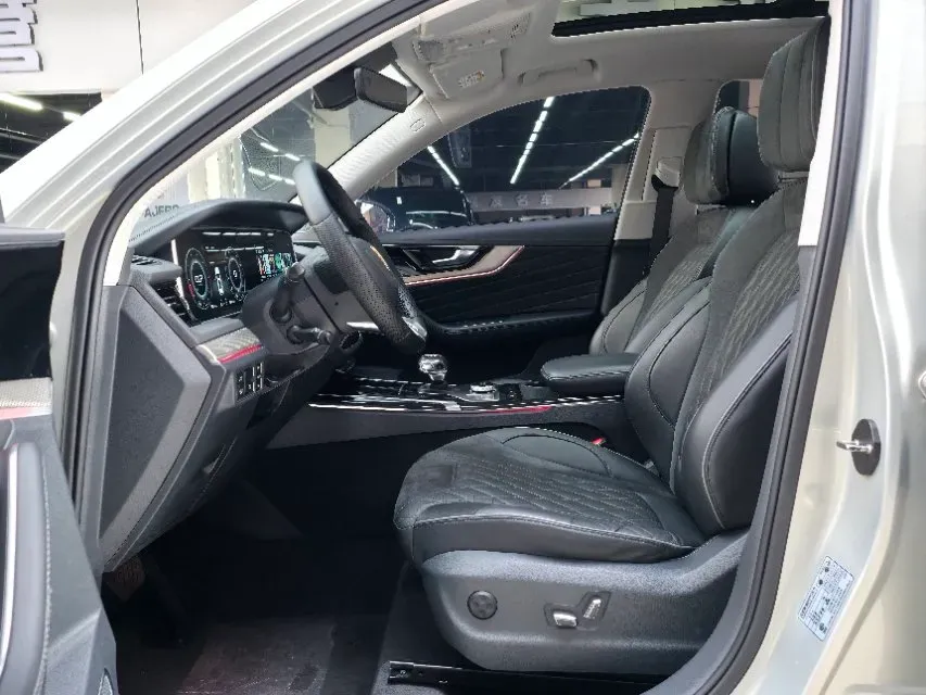 2019 HongQi HS5 2.0T 224HP L4 6AT,autocango,china used car exporter,china ev exporter,chinese used car exporter,chinese used ev exporter