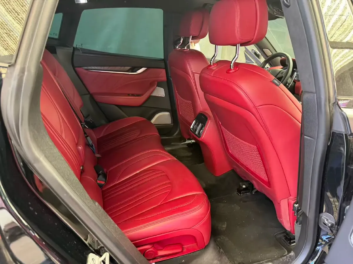 2021 Maserati Levante 3.0T 350HP V6 8AT,autocango,china used car exporter,china ev exporter,chinese used car exporter,chinese used ev exporter