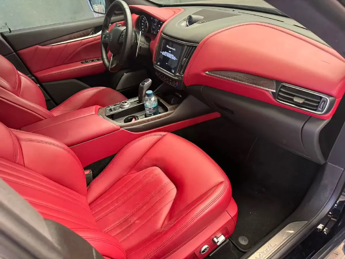 2021 Maserati Levante 3.0T 350HP V6 8AT,autocango,china used car exporter,china ev exporter,chinese used car exporter,chinese used ev exporter