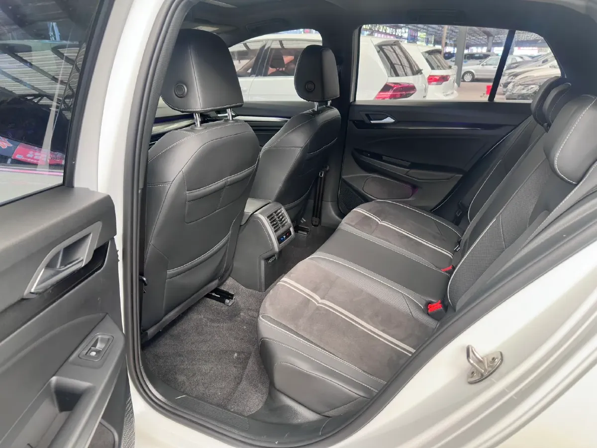 2021 Volkswagen Golf 1.4T 150HP L4 7DCT,autocango,china used car exporter,china ev exporter,chinese used car exporter,chinese used ev exporter