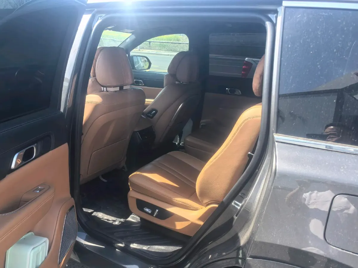 2020 Li ONE Range Extended 131HP REEV 40.5KWH,autocango,china used car exporter,china ev exporter,chinese used car exporter,chinese used ev exporter