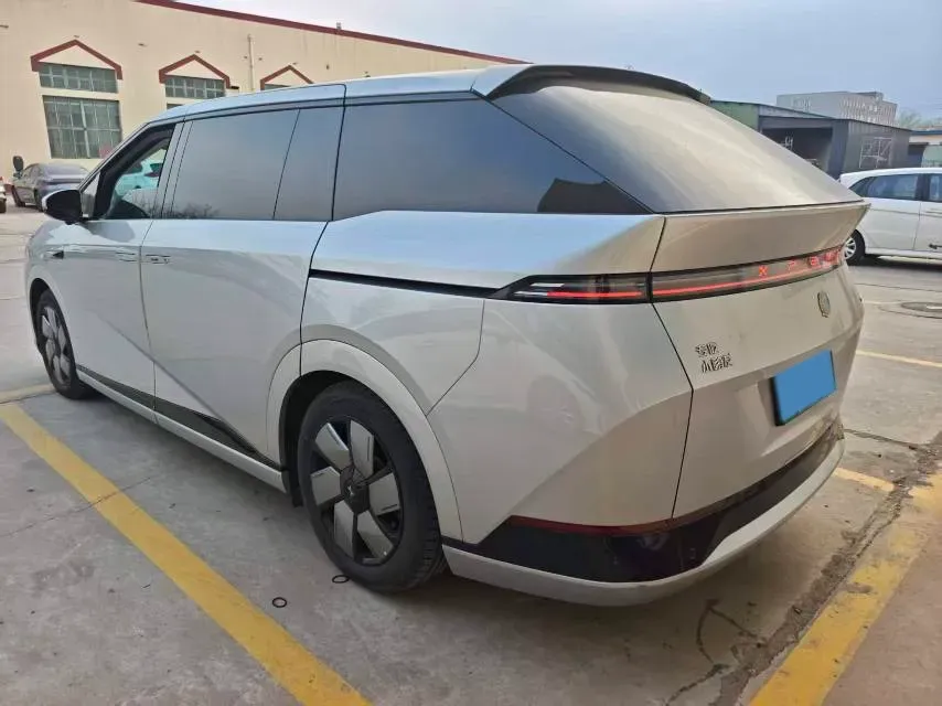 2024 Xpeng X9 BEV 101.5KWH,autocango,china used car exporter,china ev exporter,chinese used car exporter,chinese used ev exporter