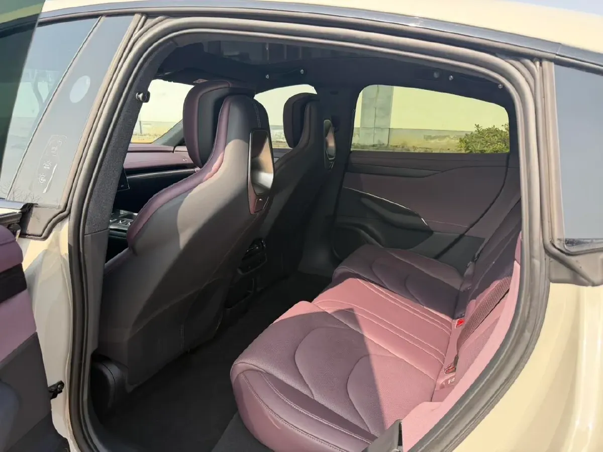 2024 MI SU7 BEV 94.3KWH,autocango,china used car exporter,china ev exporter,chinese used car exporter,chinese used ev exporter