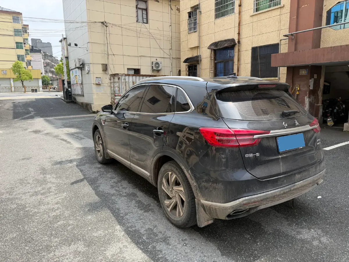 2022 HongQi HS5 2.0T 224HP L4 6AT,autocango,china used car exporter,china ev exporter,chinese used car exporter,chinese used ev exporter