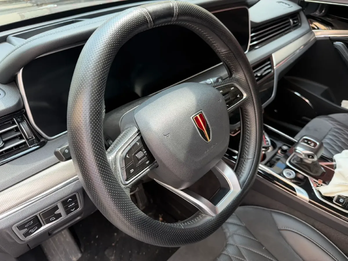 2022 HongQi HS5 2.0T 224HP L4 6AT,autocango,china used car exporter,china ev exporter,chinese used car exporter,chinese used ev exporter