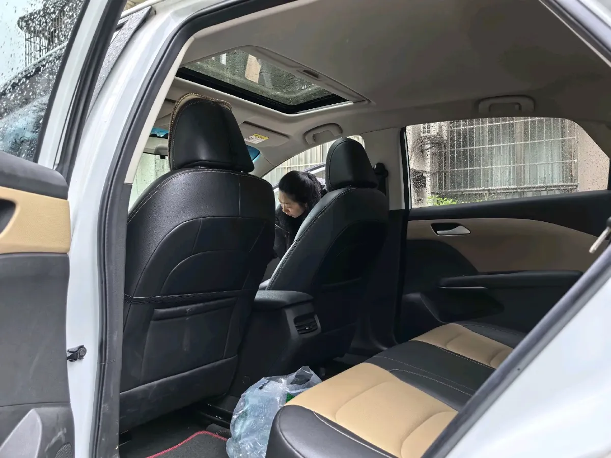 2021 Chevrolet Monza 1.5L 113HP L4 6AT,autocango,china used car exporter,china ev exporter,chinese used car exporter,chinese used ev exporter