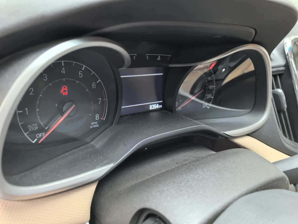 2021 Chevrolet Monza 1.5L 113HP L4 6AT,autocango,china used car exporter,china ev exporter,chinese used car exporter,chinese used ev exporter