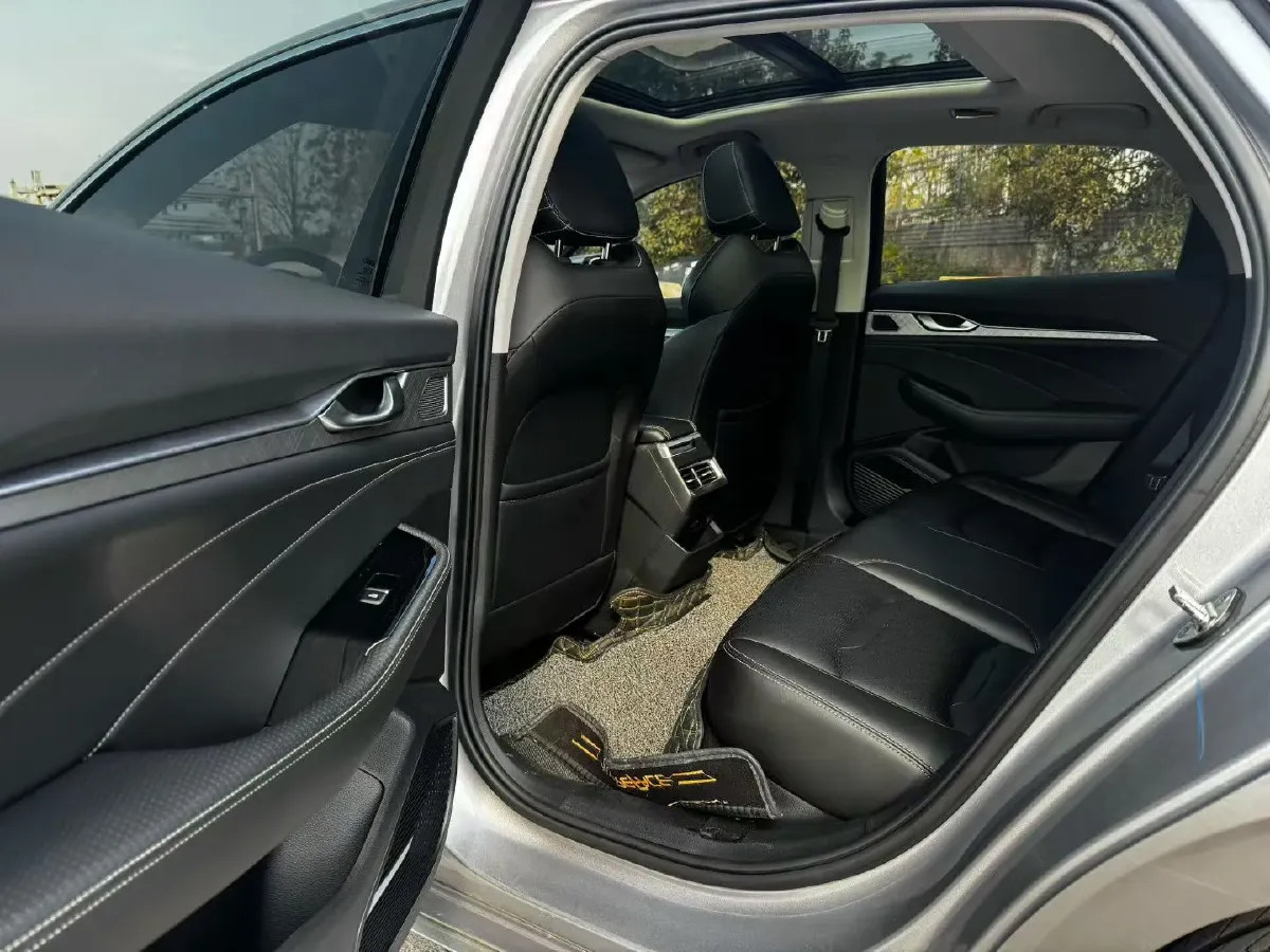 2021 Geely Preface 2.0T 190HP L4 7DCT,autocango,china used car exporter,china ev exporter,chinese used car exporter,chinese used ev exporter