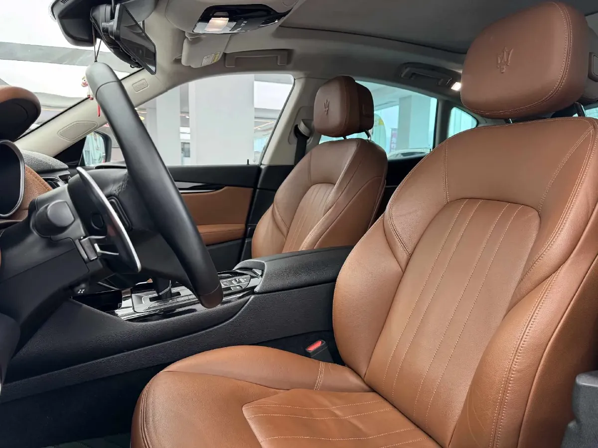 2018 Maserati Levante 3.0T 350HP V6 8AT,autocango,china used car exporter,china ev exporter,chinese used car exporter,chinese used ev exporter