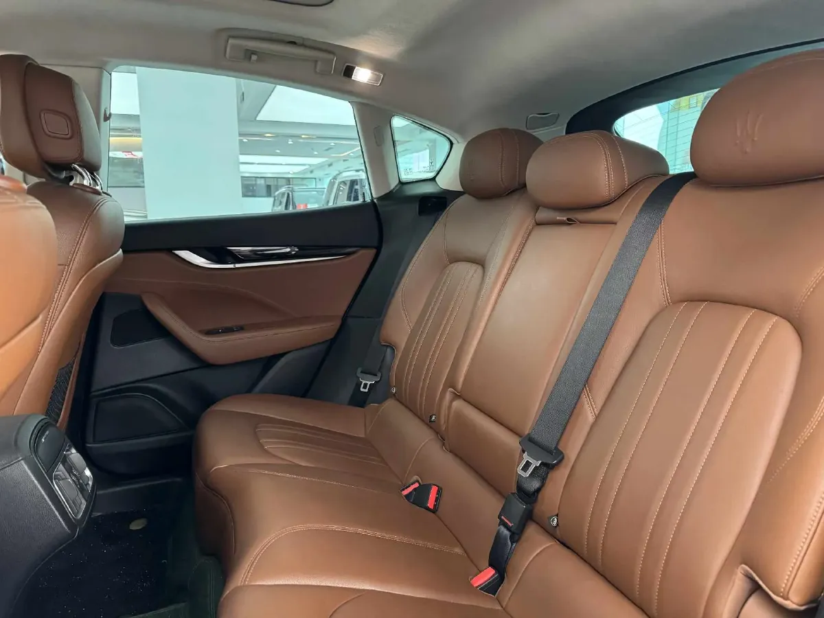 2018 Maserati Levante 3.0T 350HP V6 8AT,autocango,china used car exporter,china ev exporter,chinese used car exporter,chinese used ev exporter