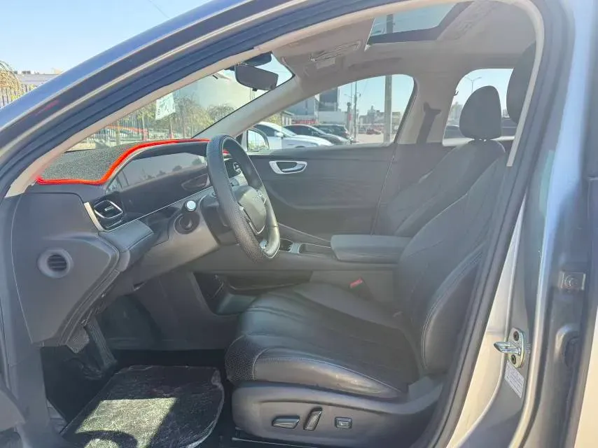 2023 Roewe D7 1.5L 112HP L4 1DHT PHEV 21.4KWH,autocango,china used car exporter,china ev exporter,chinese used car exporter,chinese used ev exporter