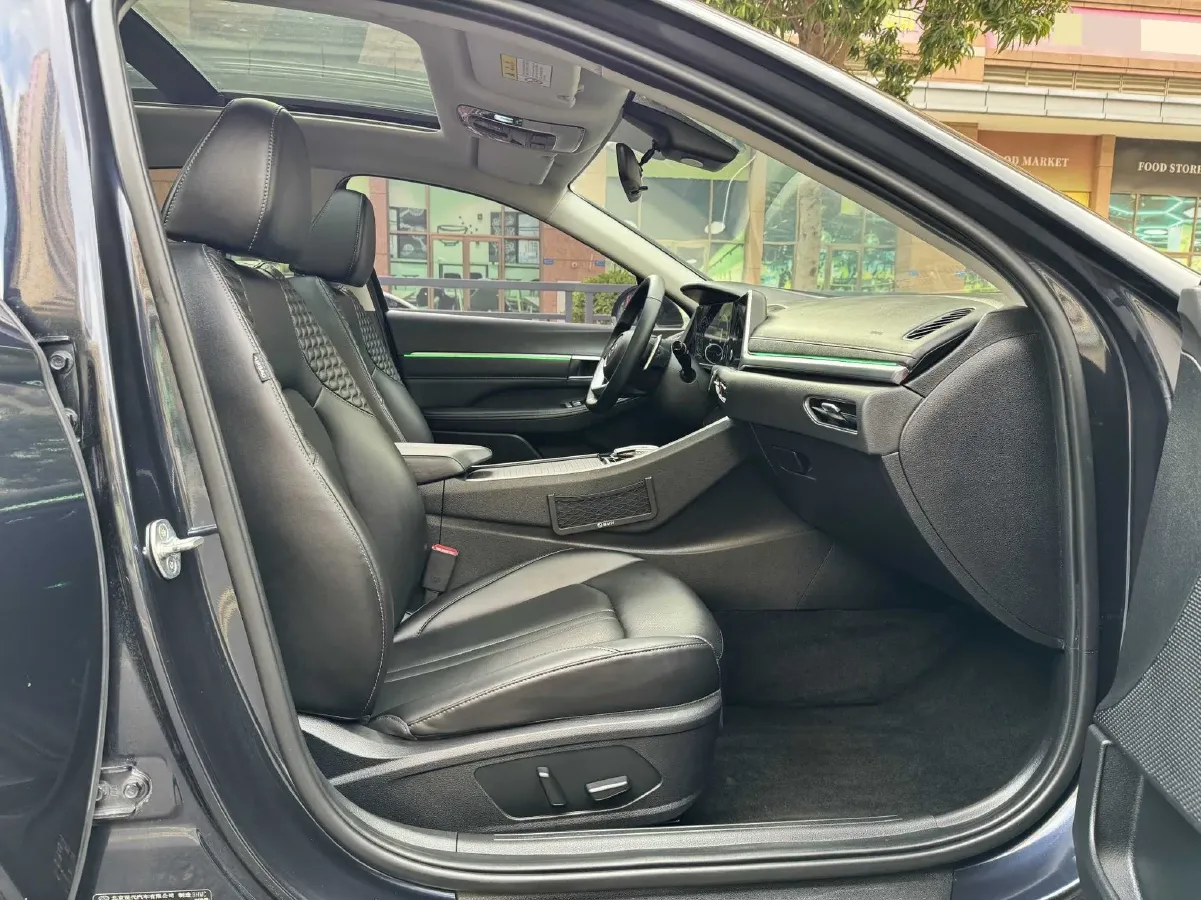 2020 Hyundai Sonata 1.5T 170HP L4 7DCT,autocango,china used car exporter,china ev exporter,chinese used car exporter,chinese used ev exporter