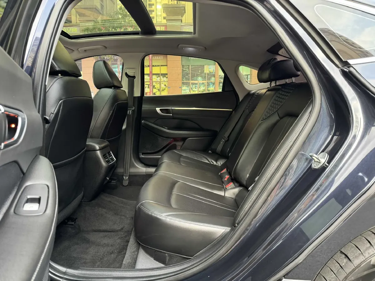 2020 Hyundai Sonata 1.5T 170HP L4 7DCT,autocango,china used car exporter,china ev exporter,chinese used car exporter,chinese used ev exporter