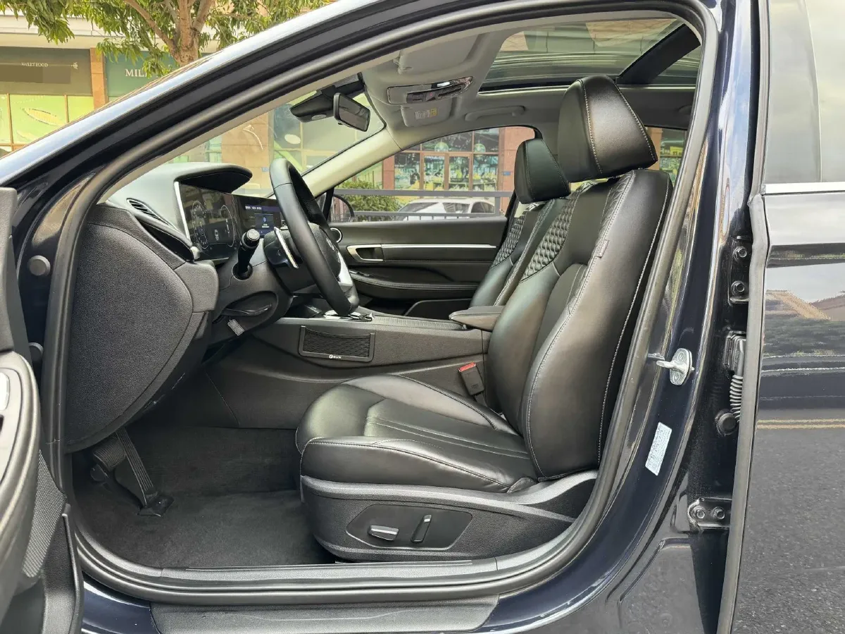 2020 Hyundai Sonata 1.5T 170HP L4 7DCT,autocango,china used car exporter,china ev exporter,chinese used car exporter,chinese used ev exporter