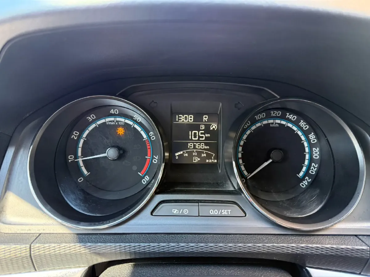 2023 Skoda Kamiq 1.5L 109HP L4 6AT,autocango,china used car exporter,china ev exporter,chinese used car exporter,chinese used ev exporter