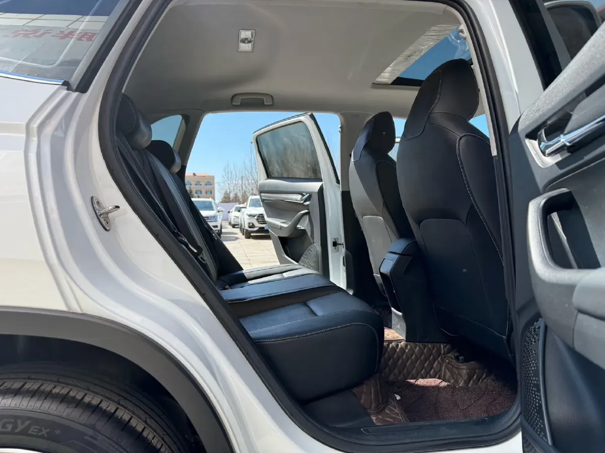 2023 Skoda Kamiq 1.5L 109HP L4 6AT,autocango,china used car exporter,china ev exporter,chinese used car exporter,chinese used ev exporter