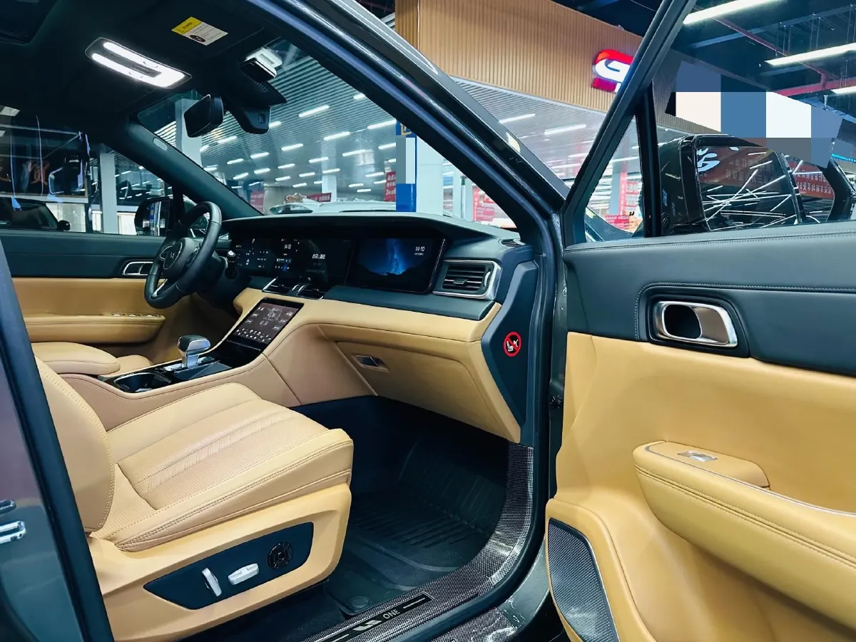 2021 Li ONE Range Extended 131HP REEV 40.5KWH,autocango,china used car exporter,china ev exporter,chinese used car exporter,chinese used ev exporter