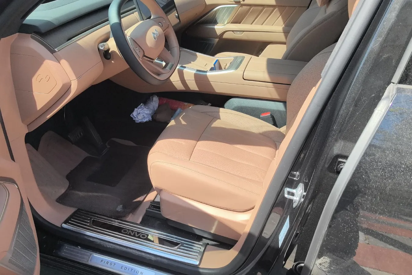 2025 ONVO L90 BEV,autocango,china used car exporter,china ev exporter,chinese used car exporter,chinese used ev exporter