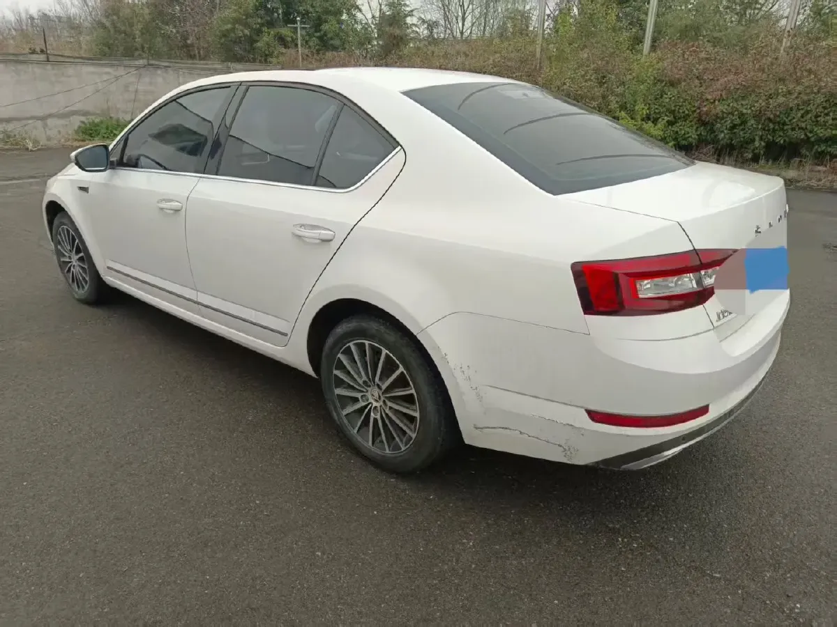2019 Skoda Octavia 1.2T 116HP L4 7DCT,autocango,china used car exporter,china ev exporter,chinese used car exporter,chinese used ev exporter