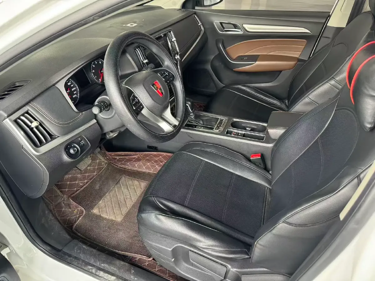 2020 Roewe i6 1.6L 125HP L4 CVT,autocango,china used car exporter,china ev exporter,chinese used car exporter,chinese used ev exporter