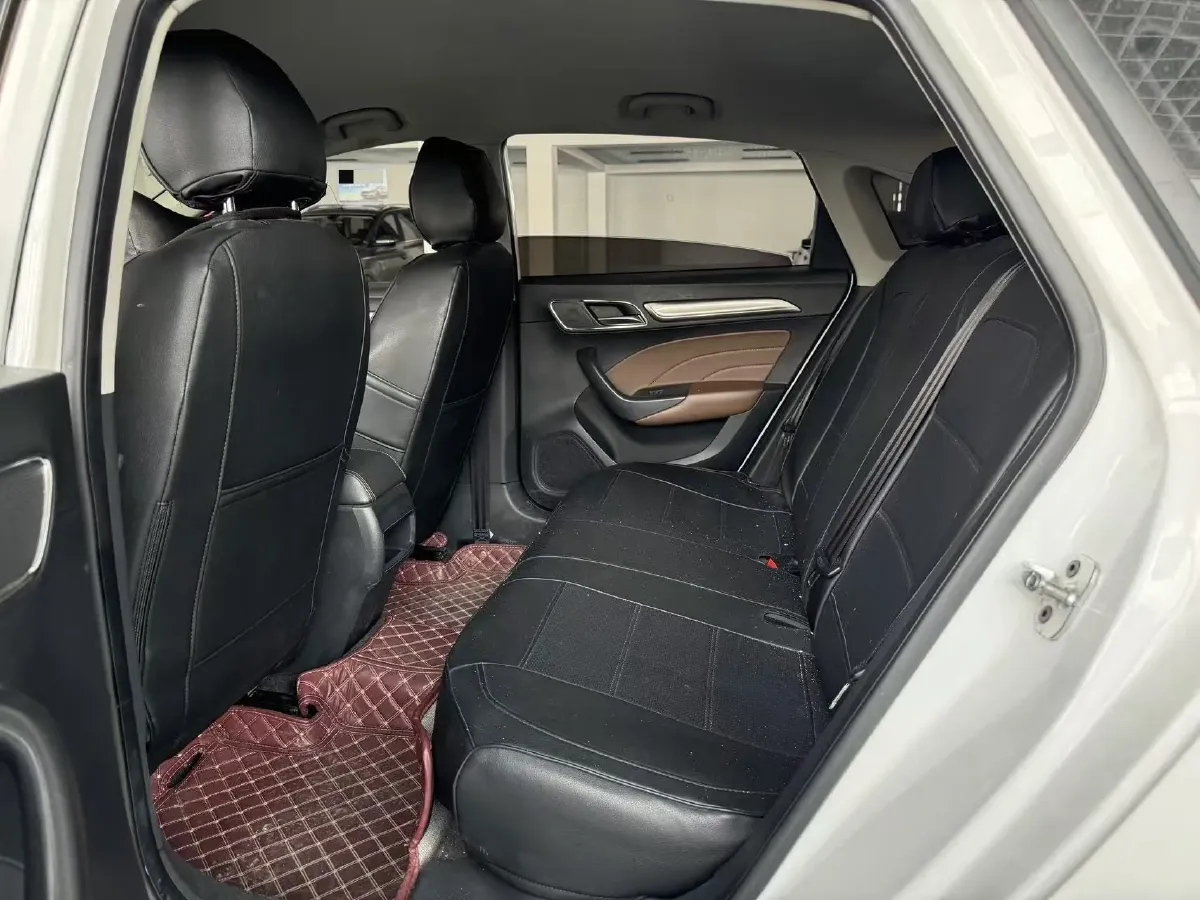 2020 Roewe i6 1.6L 125HP L4 CVT,autocango,china used car exporter,china ev exporter,chinese used car exporter,chinese used ev exporter