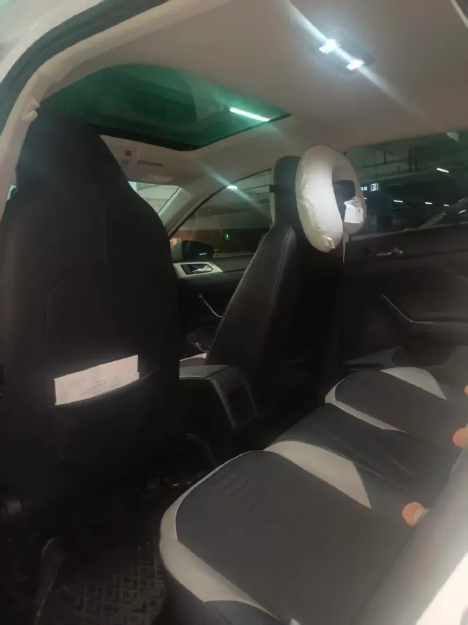 2023 Volkswagen Polo 1.5L 113HP L4 6AT,autocango,china used car exporter,china ev exporter,chinese used car exporter,chinese used ev exporter