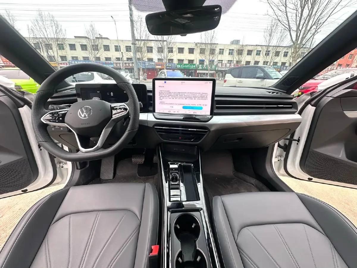 2026 Volkswagen Lamando 1.5T 160HP L4 7DCT,autocango,china used car exporter,china ev exporter,chinese used car exporter,chinese used ev exporter