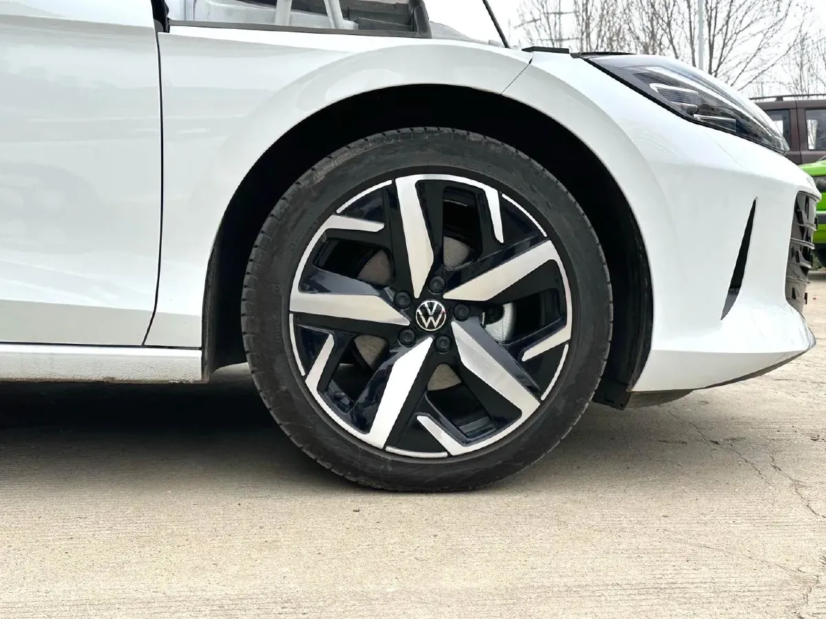 2026 Volkswagen Lamando 1.5T 160HP L4 7DCT,autocango,china used car exporter,china ev exporter,chinese used car exporter,chinese used ev exporter